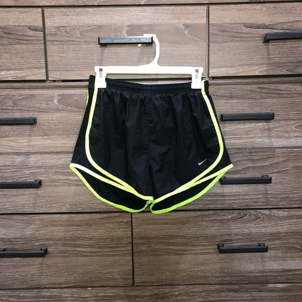 Nike tempo dri-fit shorts
